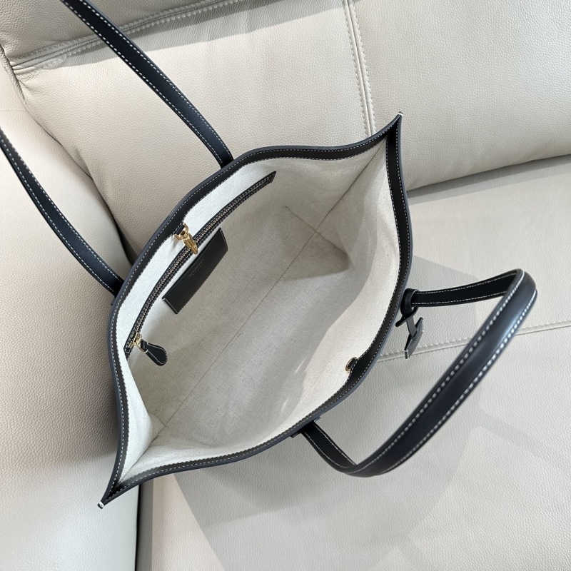 Bv*b*rry shopping bags